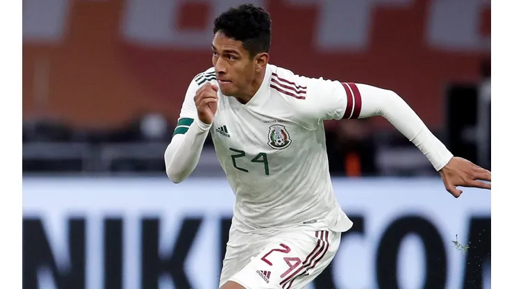 Luis Romo fue titular con la Selección mexicana ante Argelia.