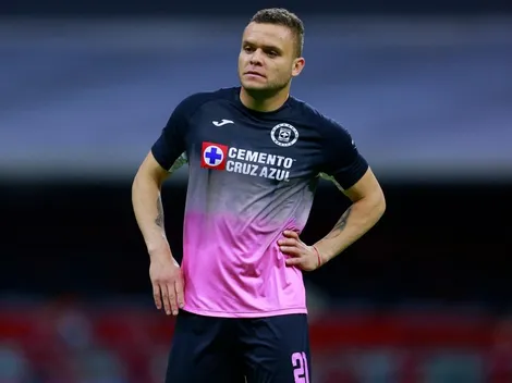 Jonathan Rodríguez erró el penal que pudo darle la ventaja a Cruz Azul