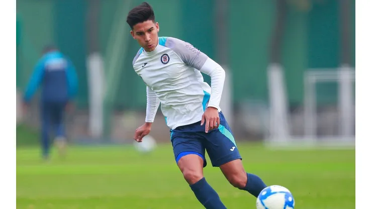 Pol Fernández se fue de Cruz Azul hace diez meses.