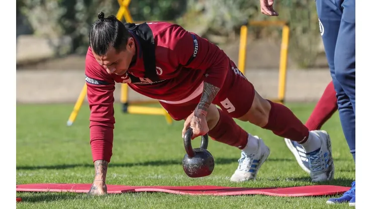 Milton Caraglio en un entrenamiento de Cruz Azul
