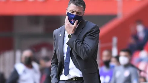 Robert Dante Siboldi en el duelo ante Necaxa