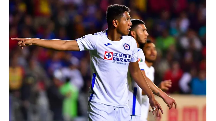 Luis Romo se irá con la selección de México.