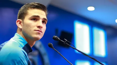 Sebastián Jurado en una rueda de prensa con Cruz Azul