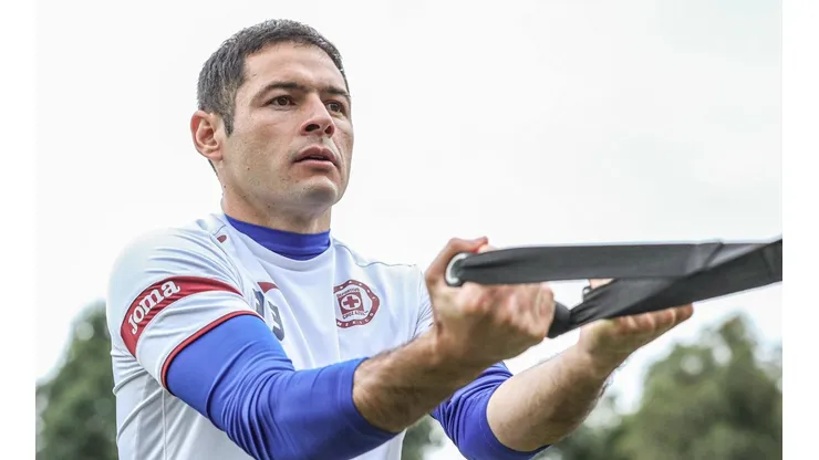 Pablo Aguilar ya entrena a la par de sus compañeros