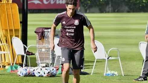 Santiago Giménez en el Tri.
