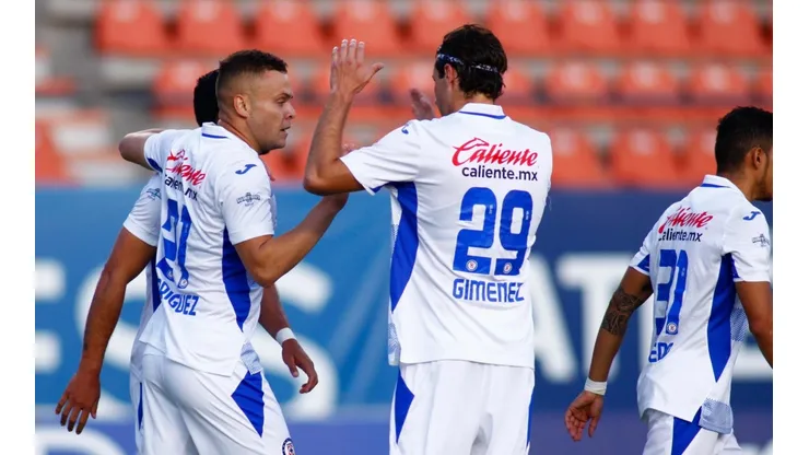 Santi y Jona son la mejor delantera de Cruz Azul desde Chelito y Kikín