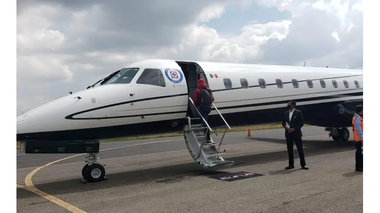 Avión que usa Cruz Azul para sus viajes a otros recintos
