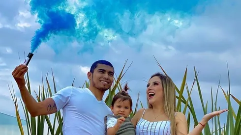 Orbelín Pineda será padre de un niño.