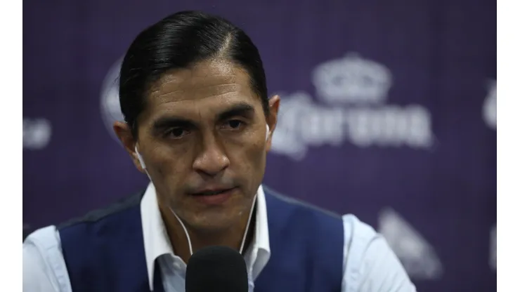 Francisco Palencia es DT del Mazatlán.