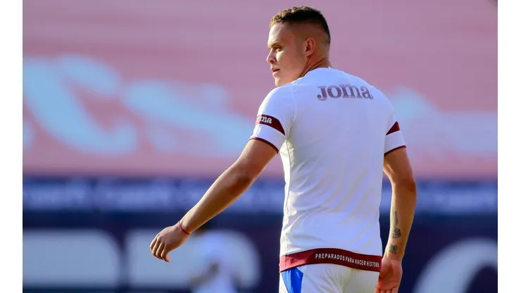 Jonathan Rodríguez es el jugador a seguir.