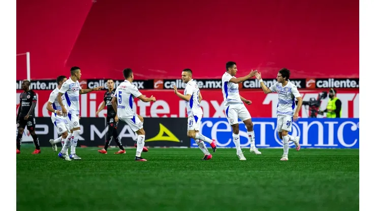 Cruz Azul celebra ante Xolos