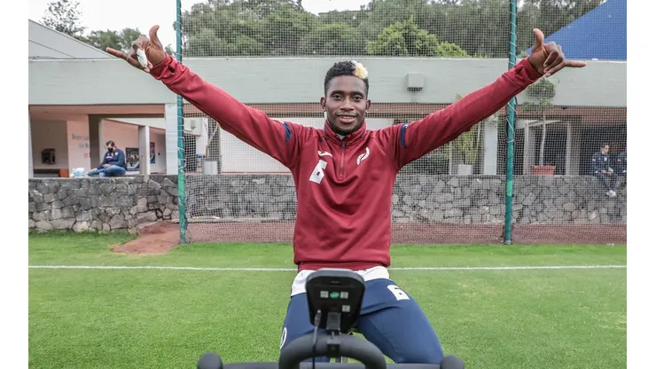 Jonathan Borja en un entrenamiento de Cruz Azul