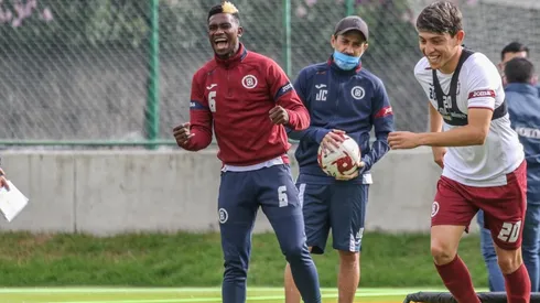 Jonathan Borja y Alexis Gutiérrez en un entrenamiento de CAZ