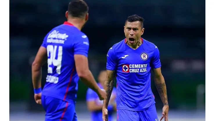 El Cata Domínguez en el partido ante el Necaxa