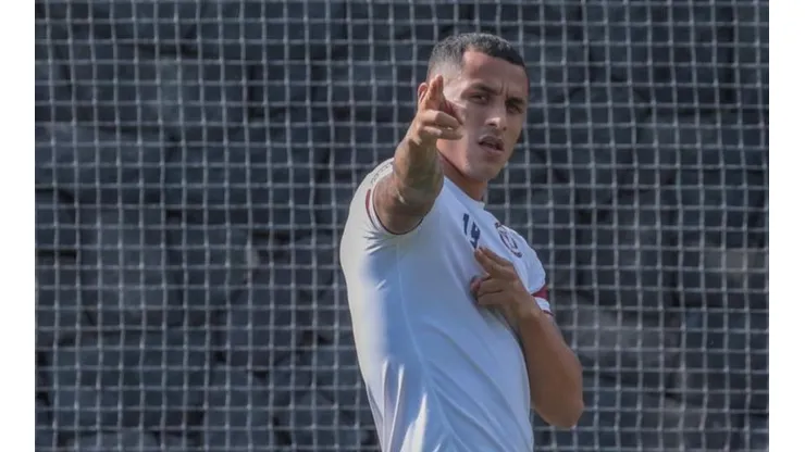Yoshimar Yotún es baja de Cruz Azul por una lesión muscular.