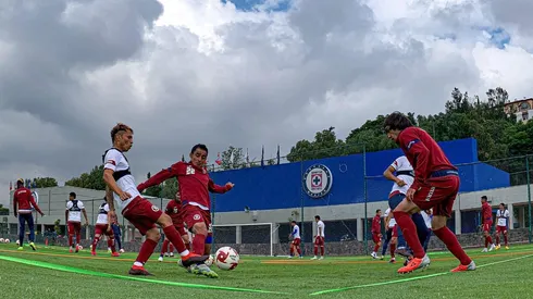 El Shaggy Martínez en el entrenamiento de Cruz Azul