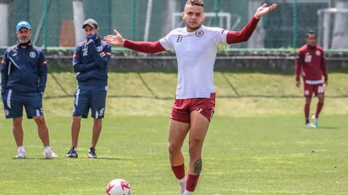 Jonathan Rodríguez se mantiene inamovible del once titular de Cruz Azul.