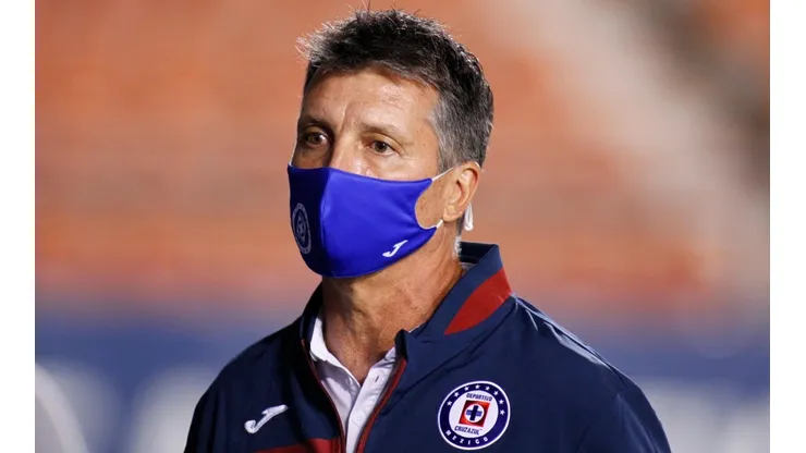 "No se gana un partido solo con la camiseta": Siboldi analiza la derrota