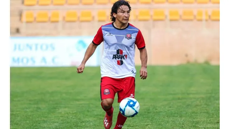 César Villaluz con el Deportivo San Pedro