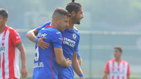 Pablo Ceppelini en el encuentro con la sub 20
