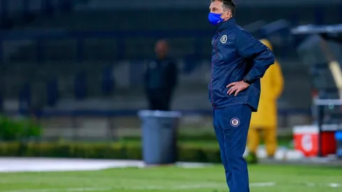 Cruz Azul derrotó por 3-0 a Necaxa esta noche.