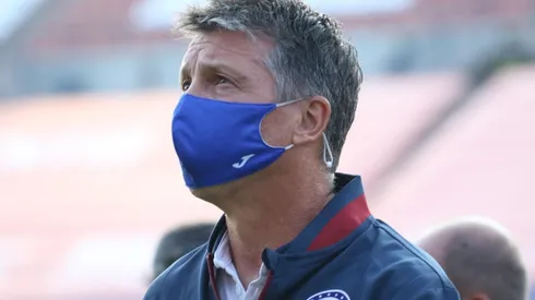 Robert Dante Siboldi en el triunfo de Cruz Azul sobre San Luis