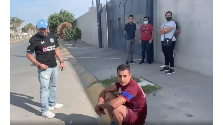 Los aficionados de Cruz Azul en el Alfonso Lastras.