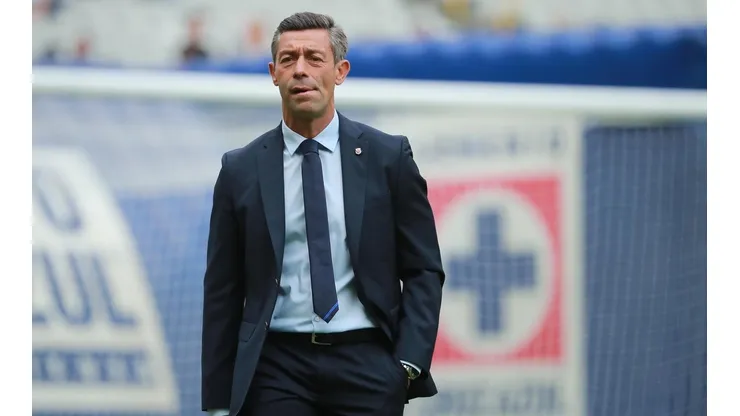 Caixinha en su etapa como DT de Cruz Azul