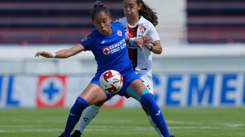 ¡Vergonzoso! La Femenil aún juega con la playera del año pasado