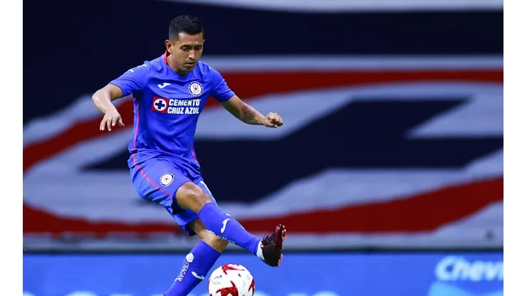Elías Hernández en el partido entre Cruz Azul vs. Juárez