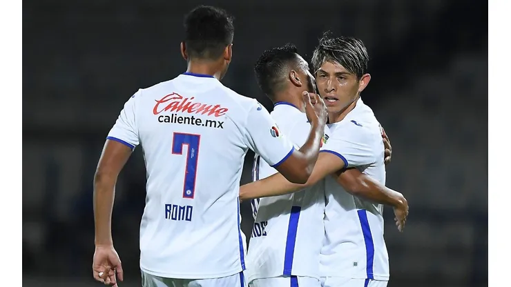 A Cruz Azul le va mejor en CU que a Pumas este Guard1anes 2020