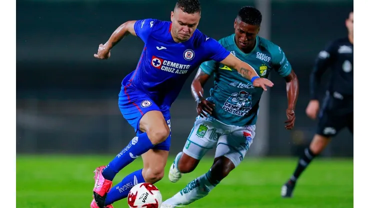Rodríguez seguirá más tiempo en Cruz Azul.