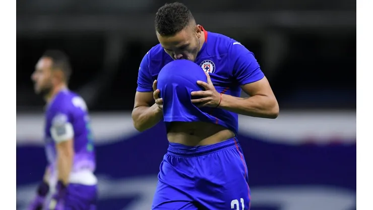 Cabecita marcó el doblete que le dio el triunfo a Cruz Azul