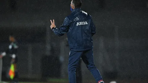 Robert Siboldi en el partido ante León