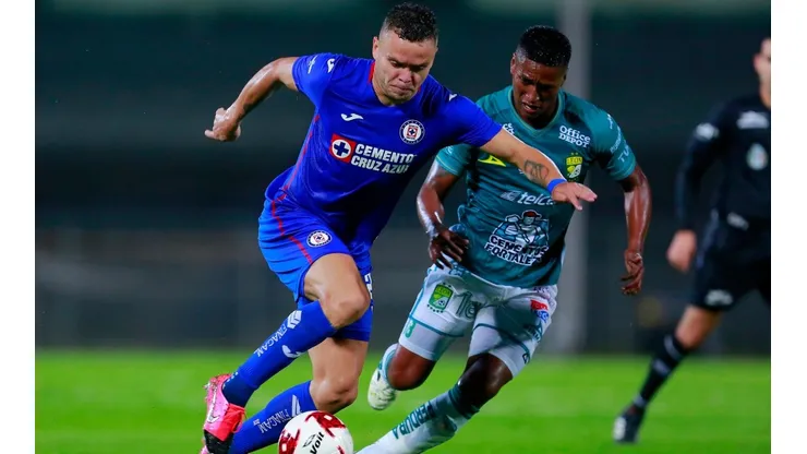Cruz Azul dio un golpe de autoridad ante León.