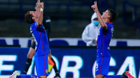 VIDEO: Santi anota penal y aumenta la ventaja de Cruz Azul vs León