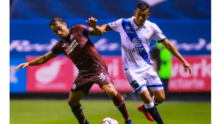 Cruz Azul rescata un agónico empate frente a Puebla bajo una fuerte lluvia