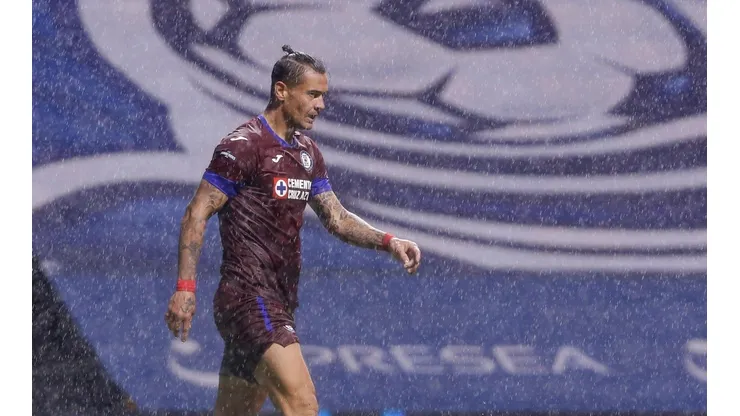 Milton Caraglio en el duelo ante el Puebla