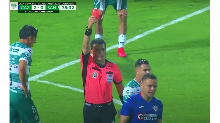 VIDEO: La expulsión de Cabecita que ya es baja para la J2