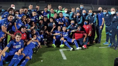 A un día del debut, Cruz Azul vuelve a tomarse las portadas: ¿es favorito?