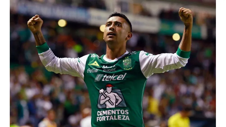 Elías Hernández en su etapa con León