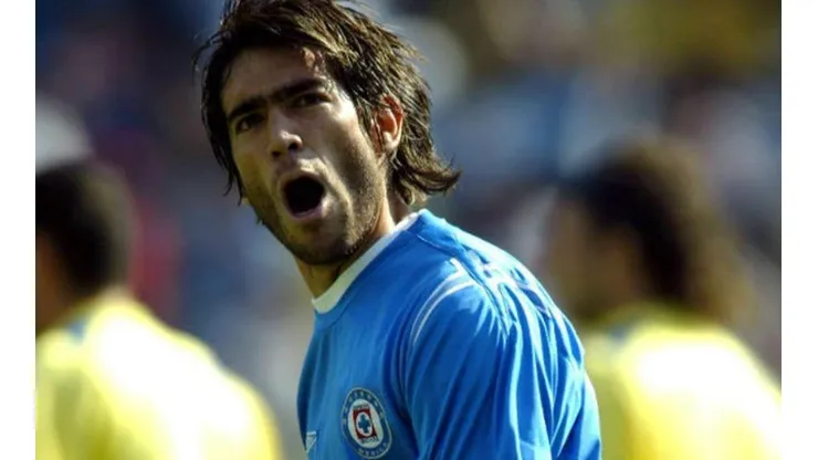 César Delgado en su etapa con Cruz Azul