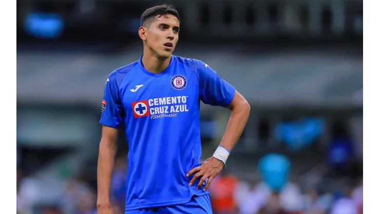 Josué Reyes ante el Portmore UNited