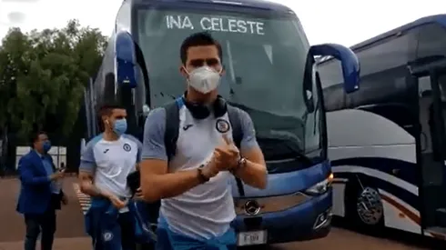 Sebastián Jurado en su llegada al Estadio Universitario