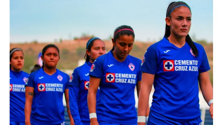 Se confirmaron 14 casos positivos de coronavirus en el equipo femenil de Cruz Azul.