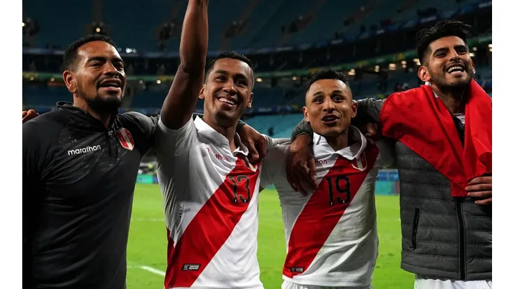 Yotún confirma que Renato Tapia sigue en el radar de Cruz Azul