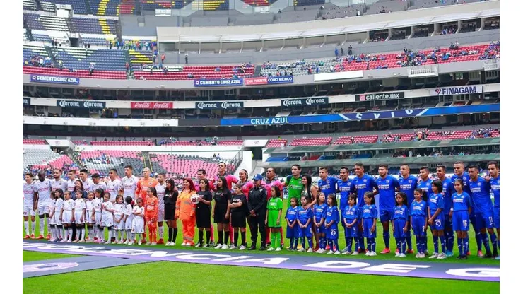 Empresa española podría remodelar parte del Estadio Azteca.