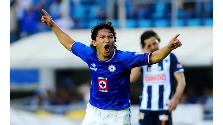 Villaluz en su etapa con Cruz Azul