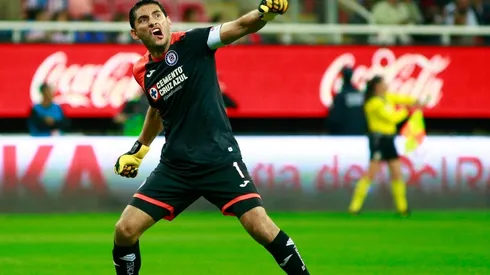 Siboldi revela que Chuy Corona quiere retirarse en Cruz Azul