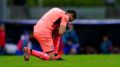 Jesús Corona en un partido del Clausura 2020